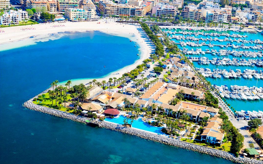 Taxi Transfer to the Port of Alcudia, a tourist enclave of Mallorca